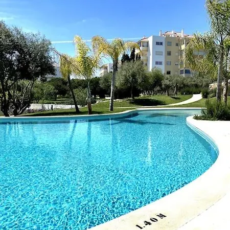 Апартаменты New Stunning Ocean Aprt In 